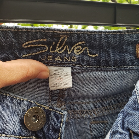 Silver jeans Frances flare W 29/L 31 Very distressed - Picture 4 of 6